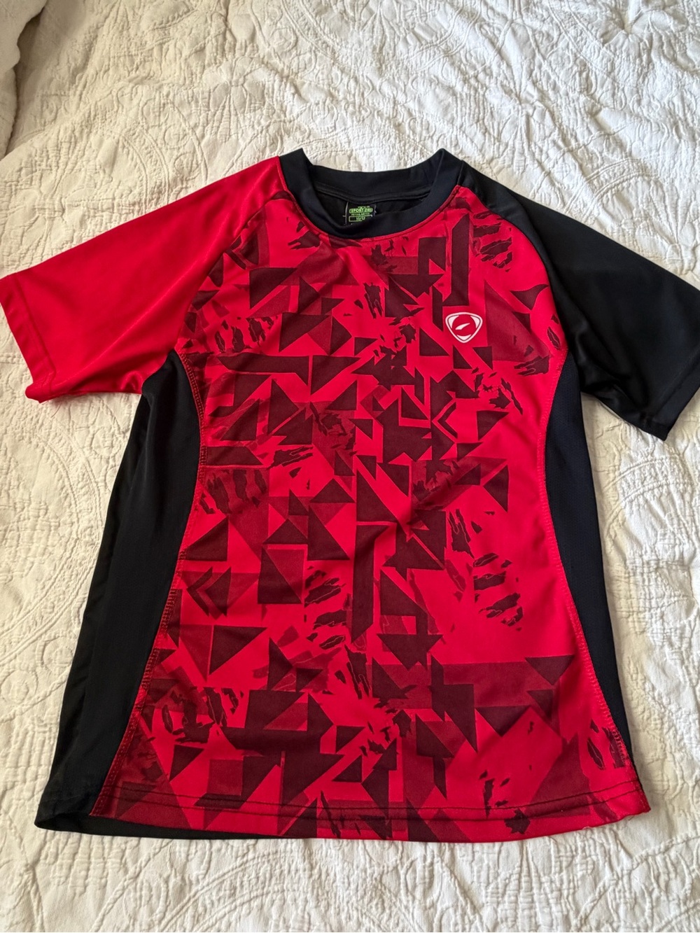 Epic Sports Kids Athletic Tee, Black/Red Size 10/12